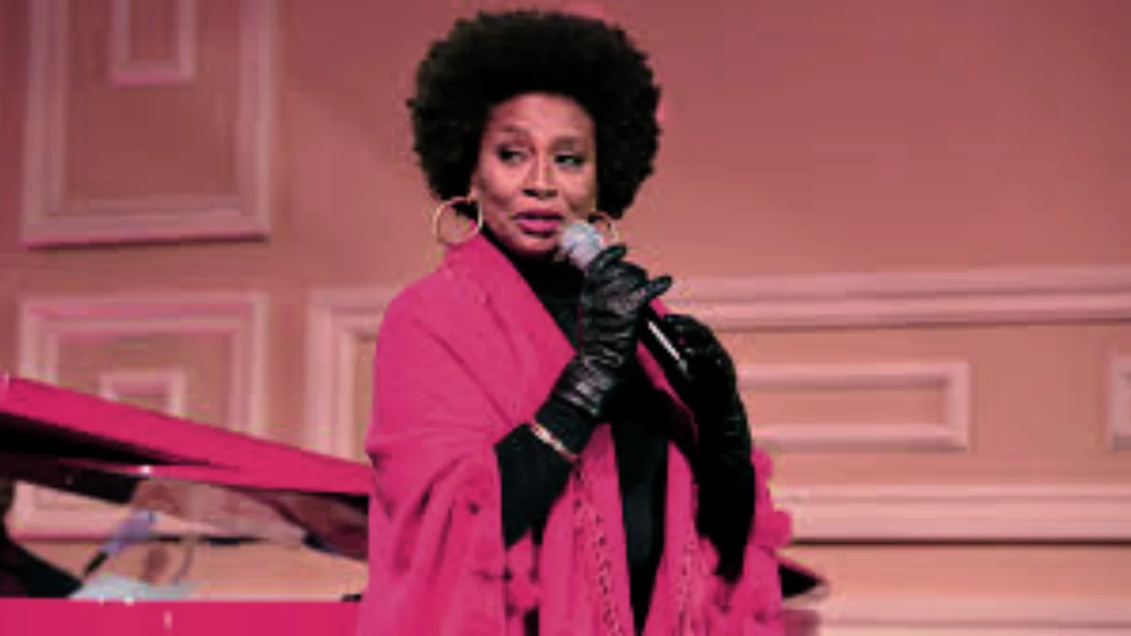 Jenifer Lewis